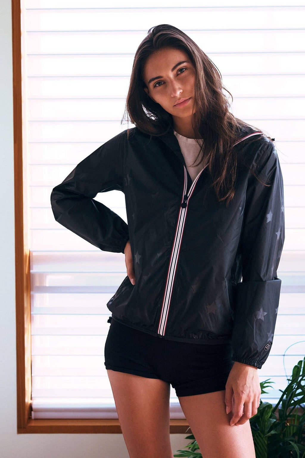 Women fit-gloss stars black full zip packable rain jacket