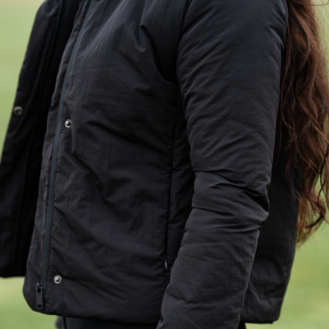 Cloud Wrap Puffer – Black High-Collar Insulated Riding Jacket