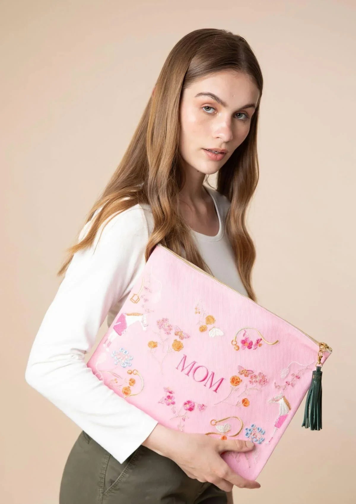 Mom Embroidered Pouch | Pink