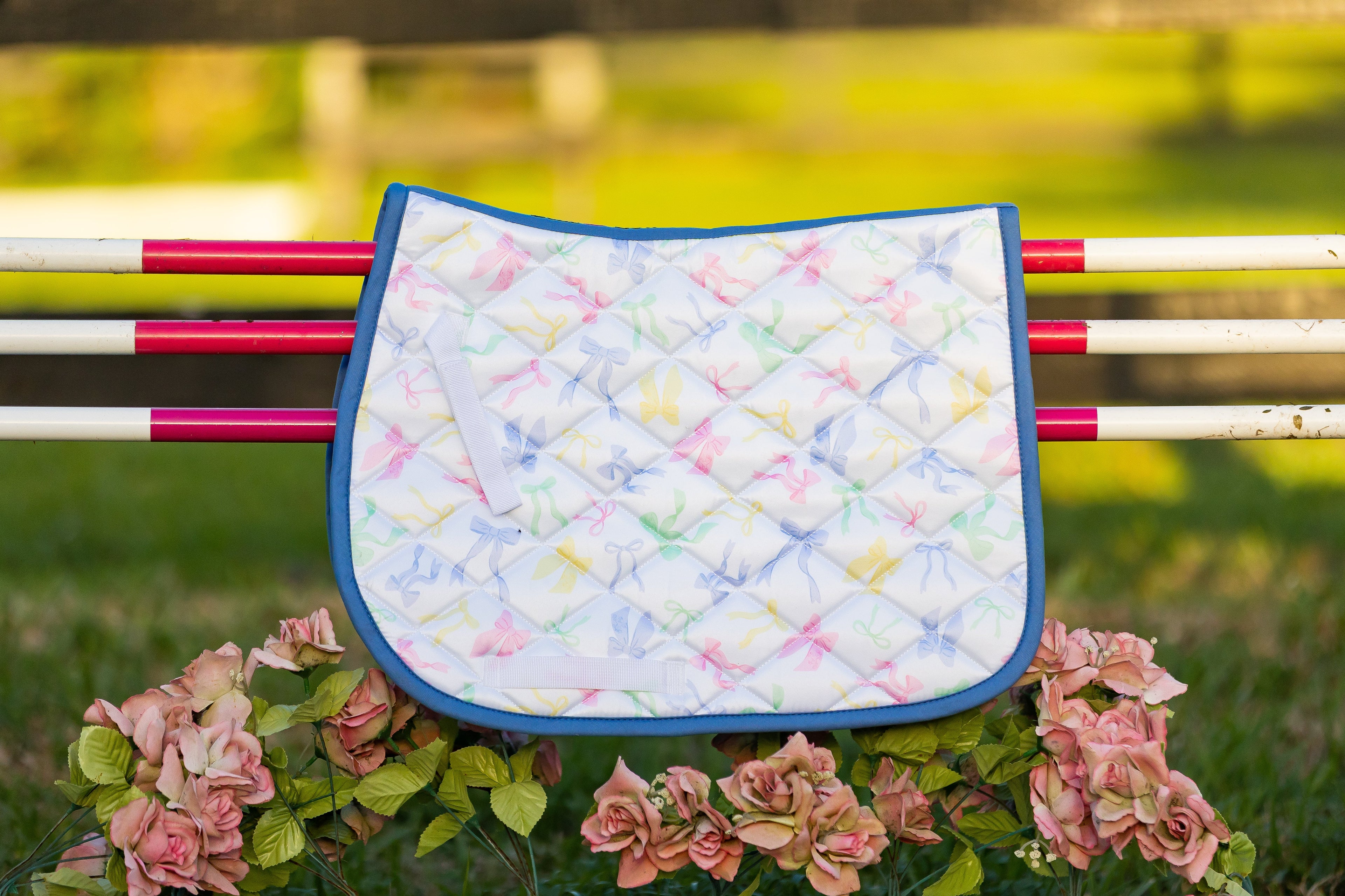 Saddle Pad Wellington, Bows